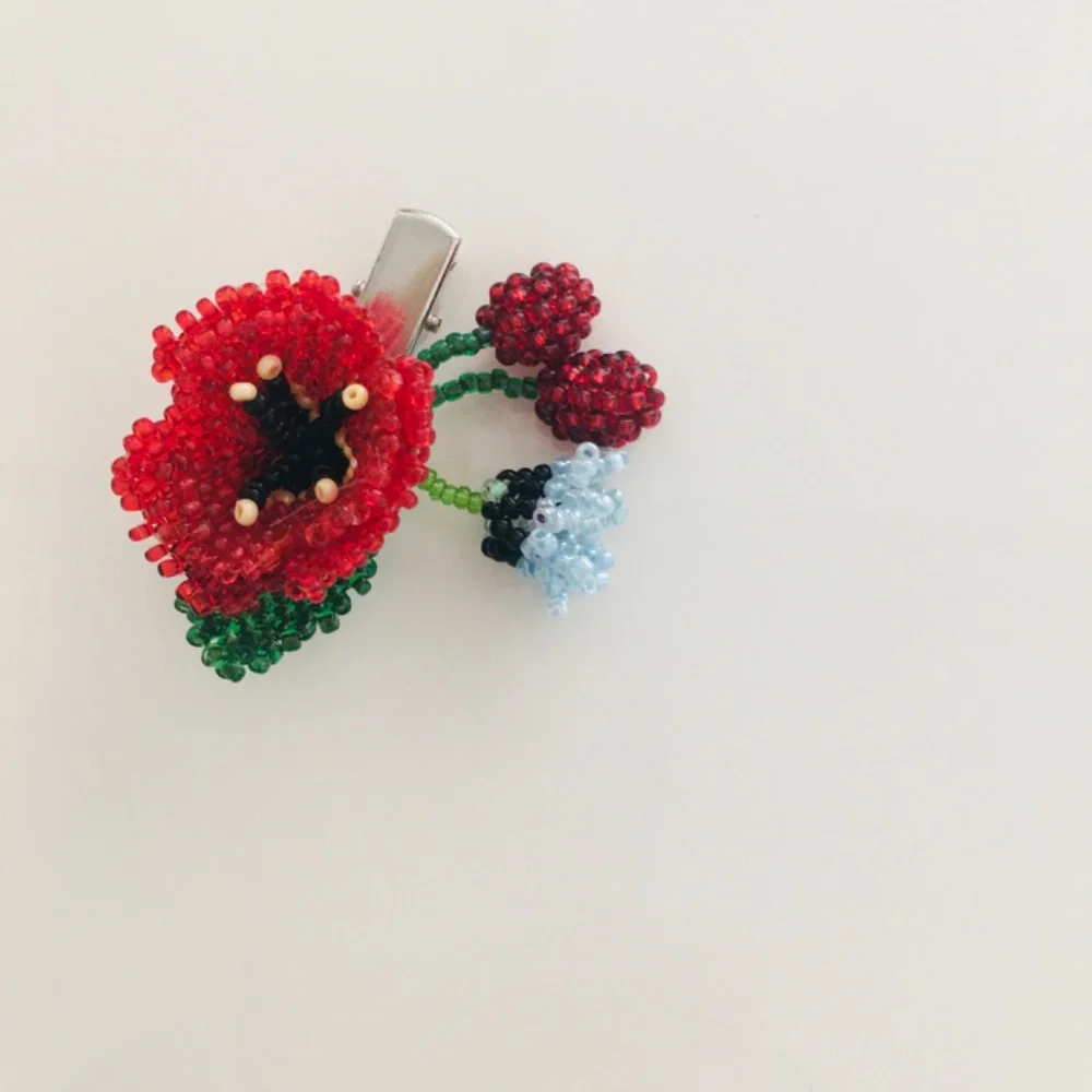 Women’s Hair Accessories / brooch handmade.